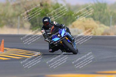 media/Oct-09-2022-SoCal Trackdays (Sun) [[95640aeeb6]]/Turn 3 (930am)/